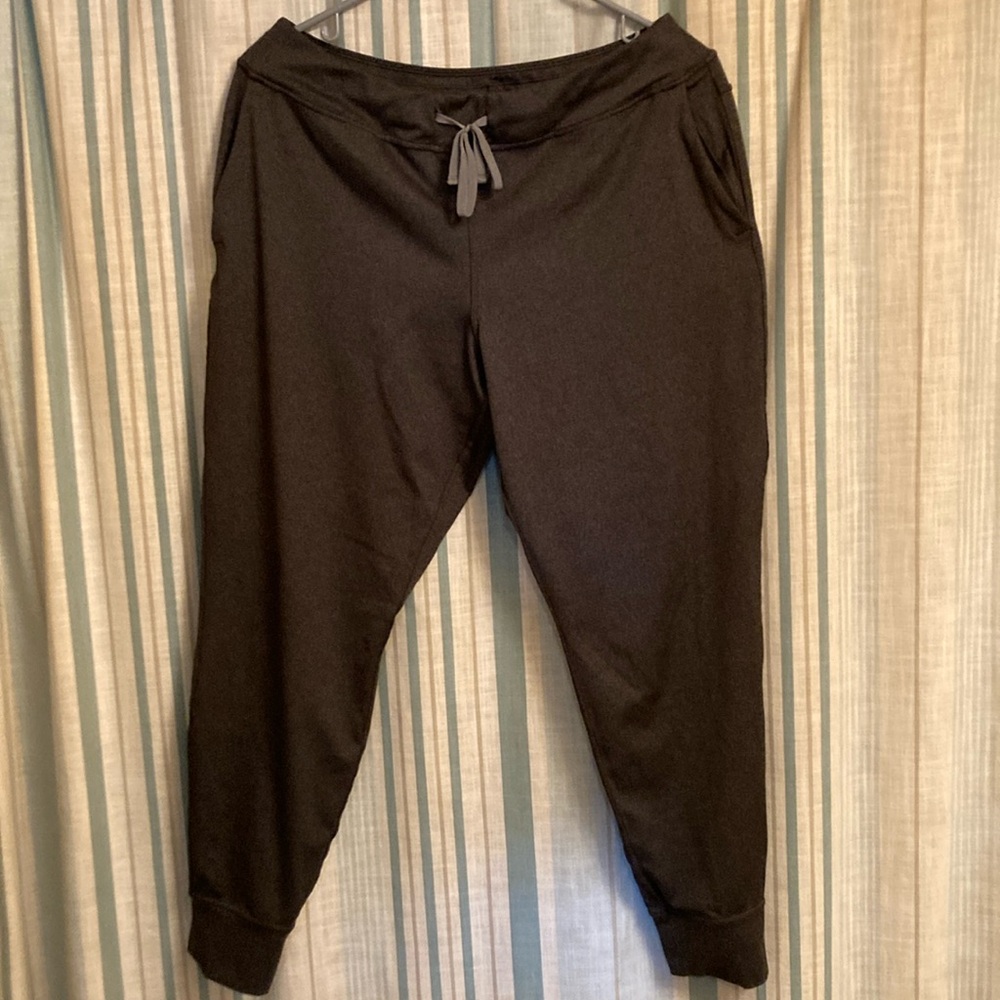 Patagonia pack out jogger women’s medium